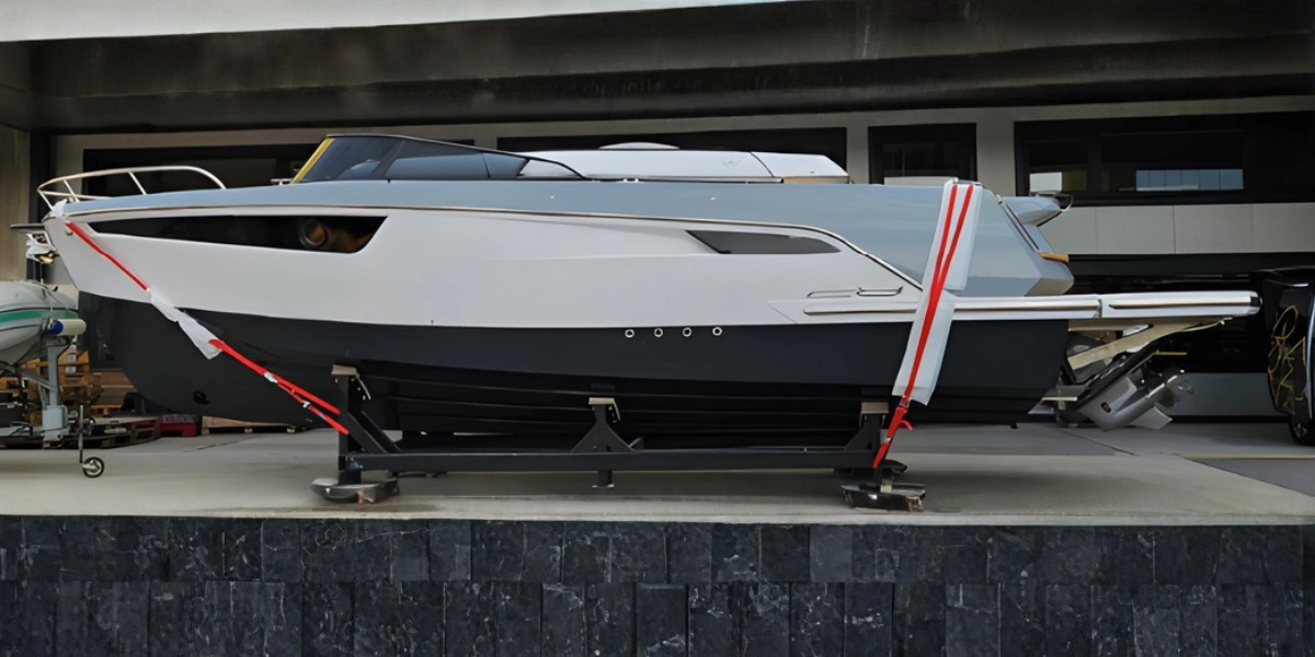 Alfastreet 28 Cabin